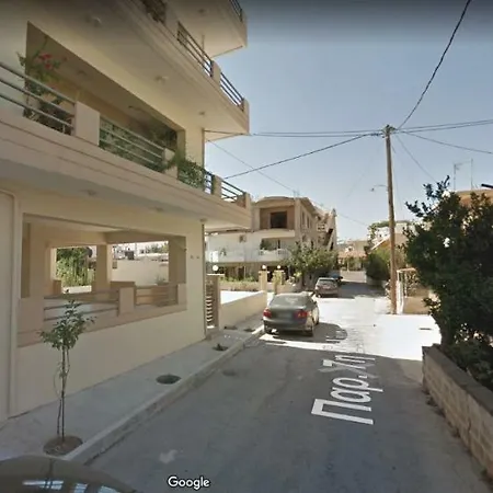 Sitzanaki דירה *
